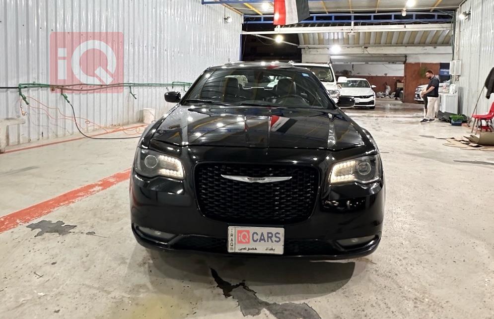 کرایسلەر 300